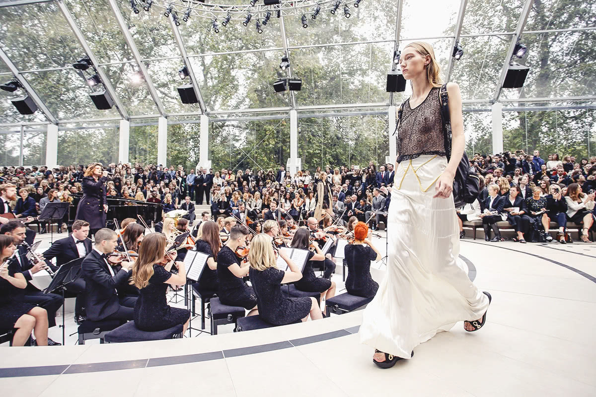 Luxe Digital luxury Burberry big data runway reality