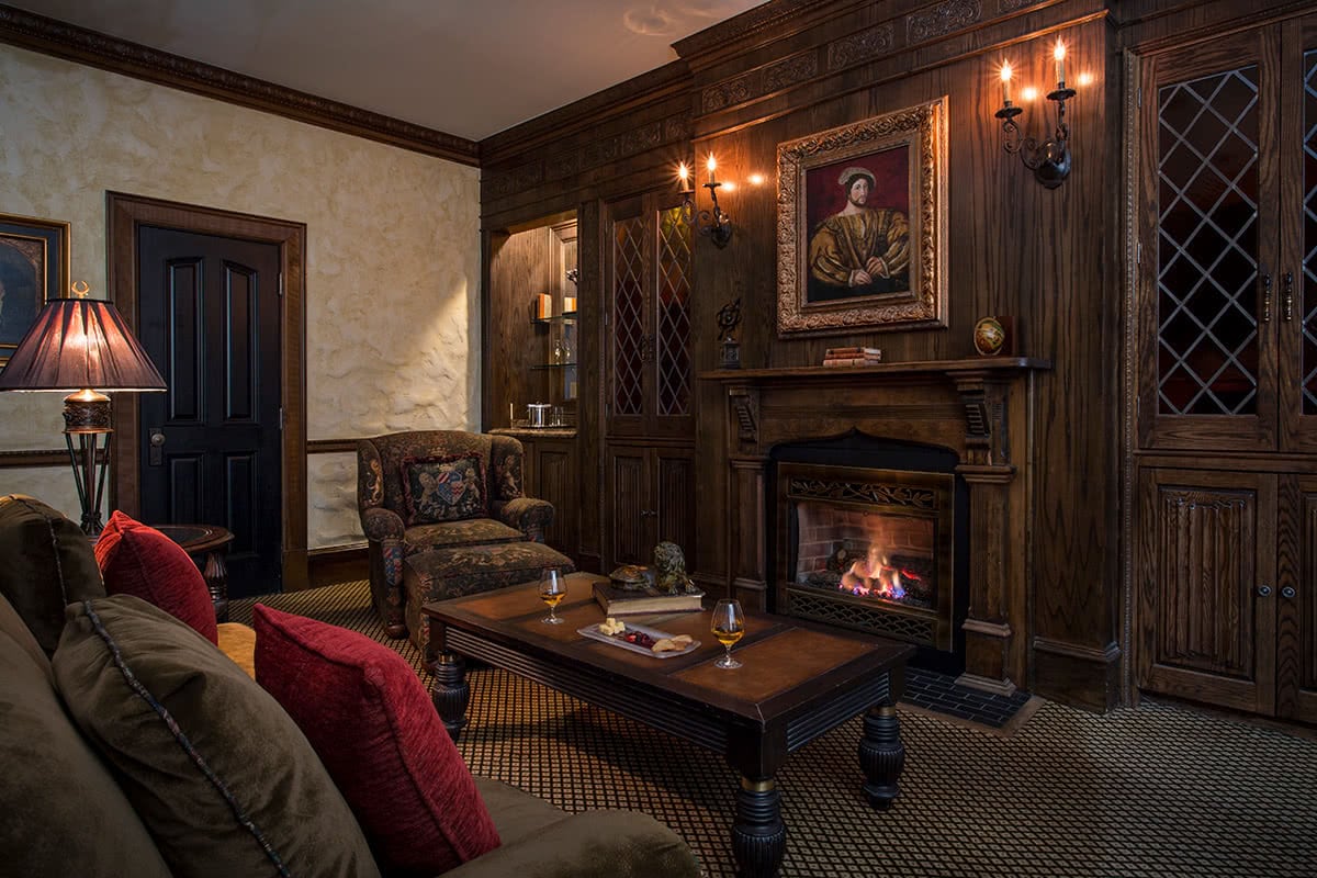 Luxe Digital luxury travel Chanler hotel Newport Rhode Island English Tudor living room
