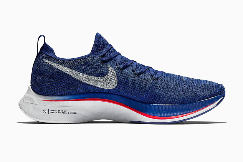 blue nike sneakers mens