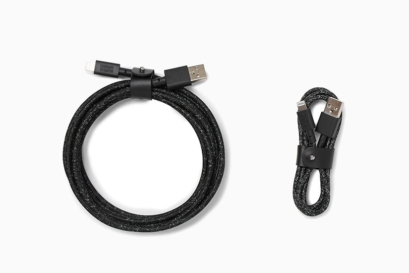 best home office setup computer cables - Luxe Digital