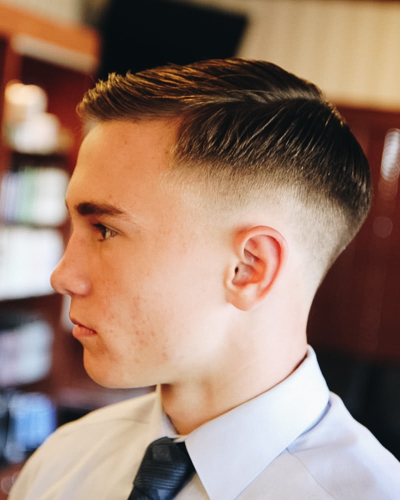 best short haircuts men side part fade - Luxe Digital