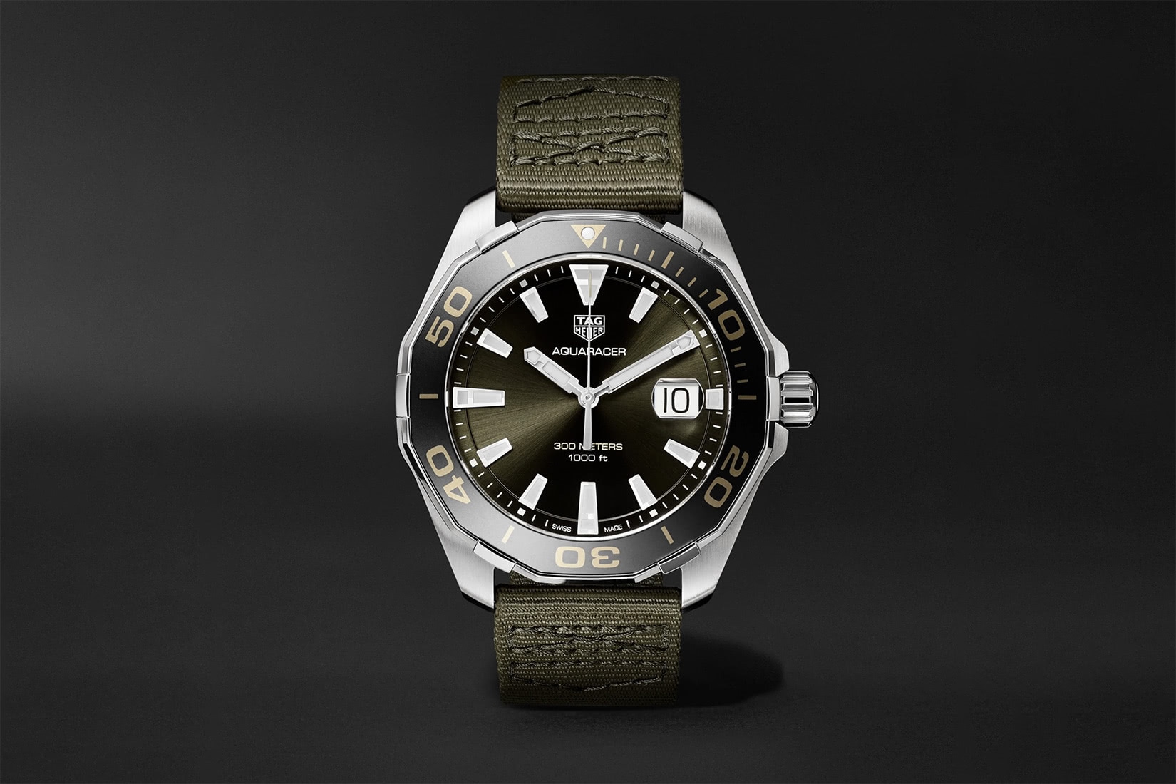 best dive watch tag heuer aquaracer - Luxe Digital