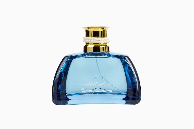 men's cologne dark blue bottle