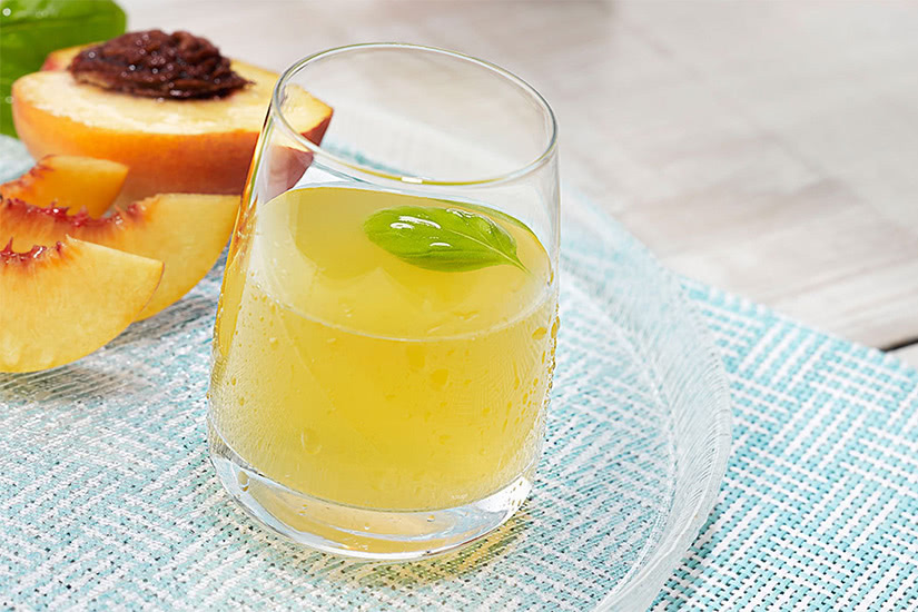 crystal head vodka northern peach cocktail recipe - Luxe Digital