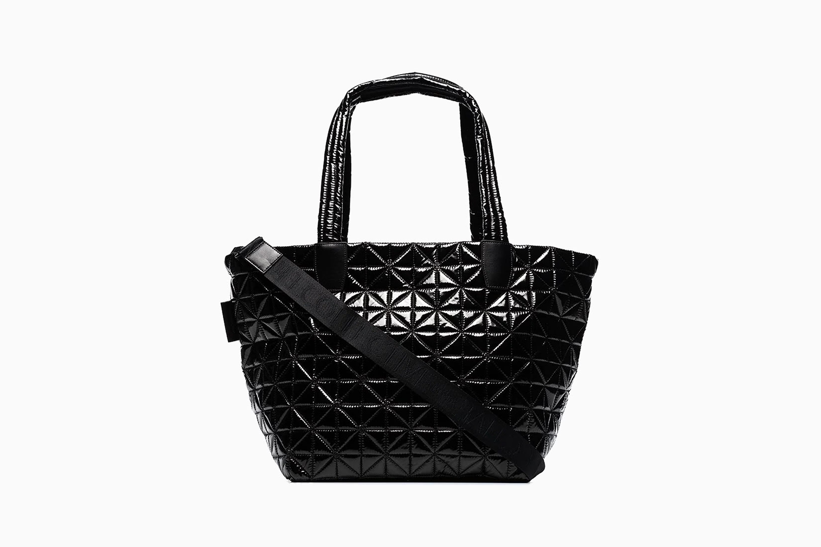 https://cdn.luxe.digital/media/2020/08/14122859/best-women-gym-bag-expensive-veecollective-luxe-digital%402x.jpg