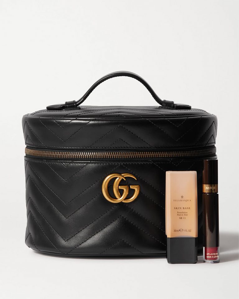 15 Best Toiletry Bags For Women: Keep Your Cosmetics In Style (2021)