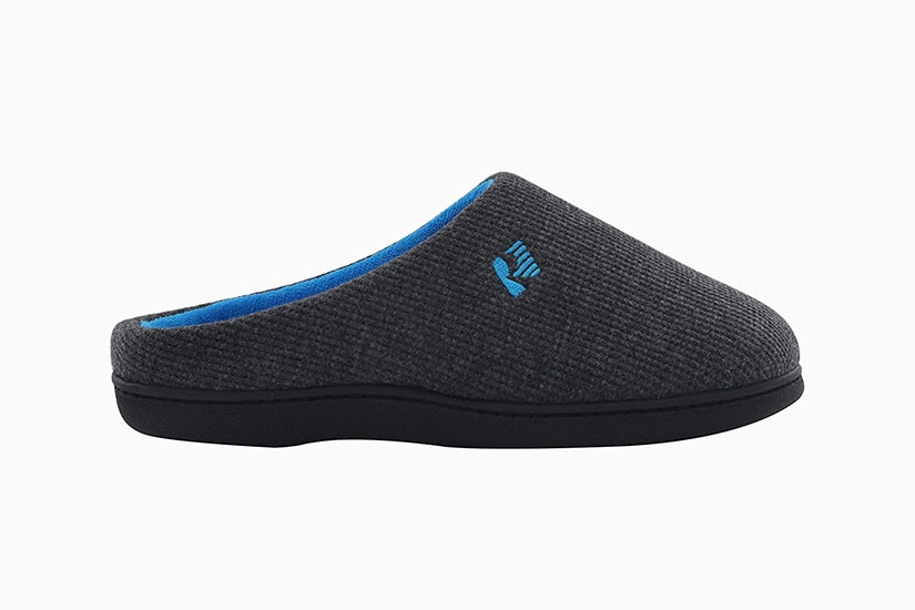 best slipper for sweaty feet