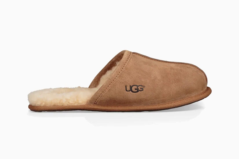 17 Best Men's Slippers: Comfortable, Cosy & Even Chic (Guide)