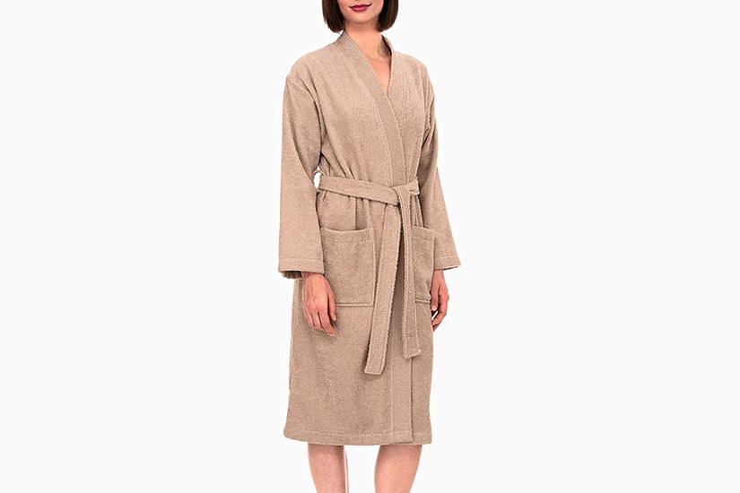 19 Best Bathrobes For Women: Relax In Style (Buying Guide)