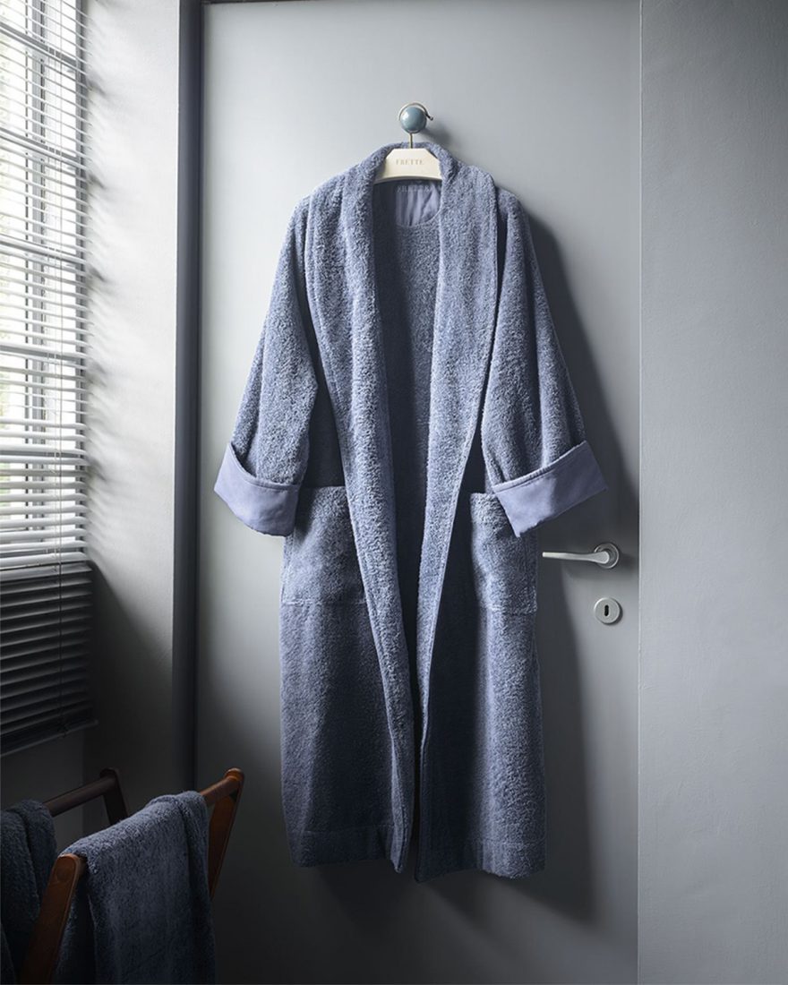 15 Best Robes & Bathrobes For Men (Style Guide)