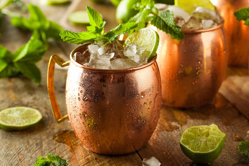 Encuentra la botella perfecta de vodka (Guía 2020) 7 Ingredientes de la receta del cóctel de mula de moscú con vodka de ganso gris - Luxe Digital