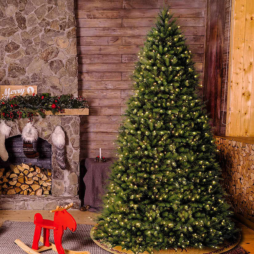 best fake christmas trees review - Luxe Digital