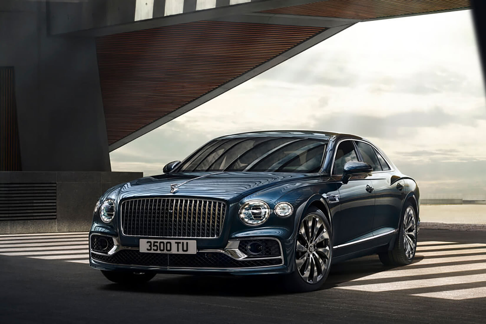 Dünyanın en pahalı arabaları 2021 Bentley Flying Spur Speed