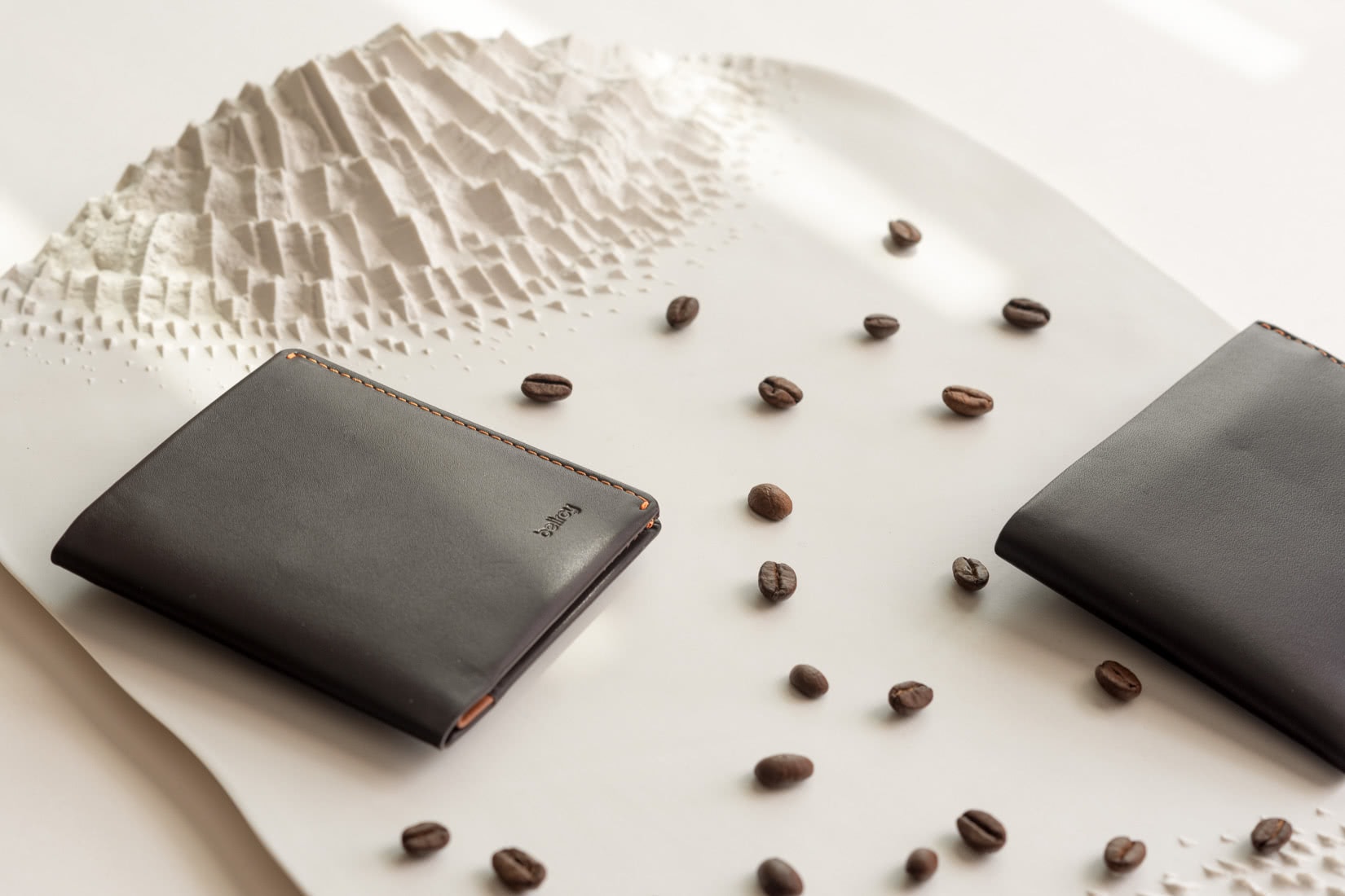 Bellroy Wallets Review: Slim Sleeve, Hide and Seek, Note Sleeve (2021)