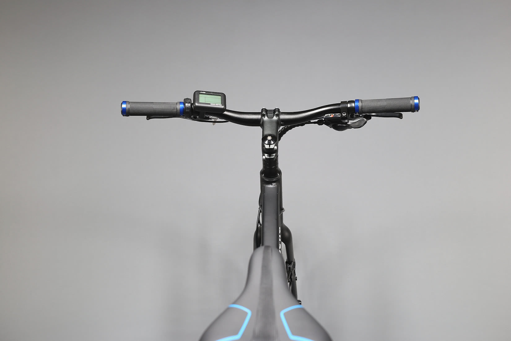 propella electric bike review handlebar - Luxe Digital
