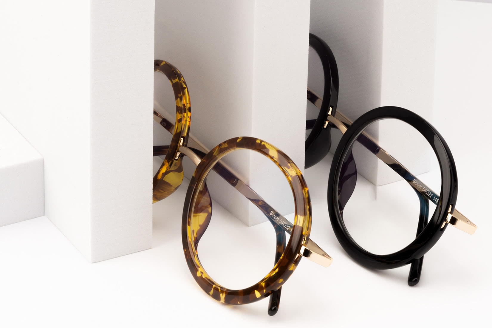 Yesglasses review women glasses - Luxe Digital