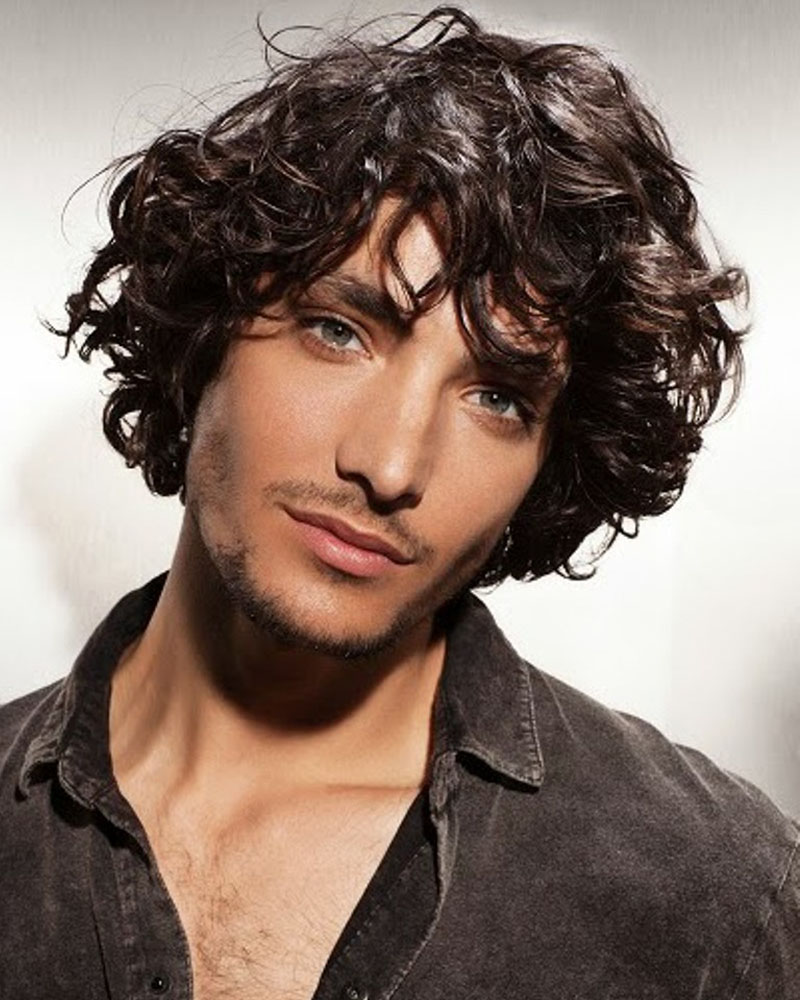 men curly hairstyles shaggy curls and fringe Luxe Digital