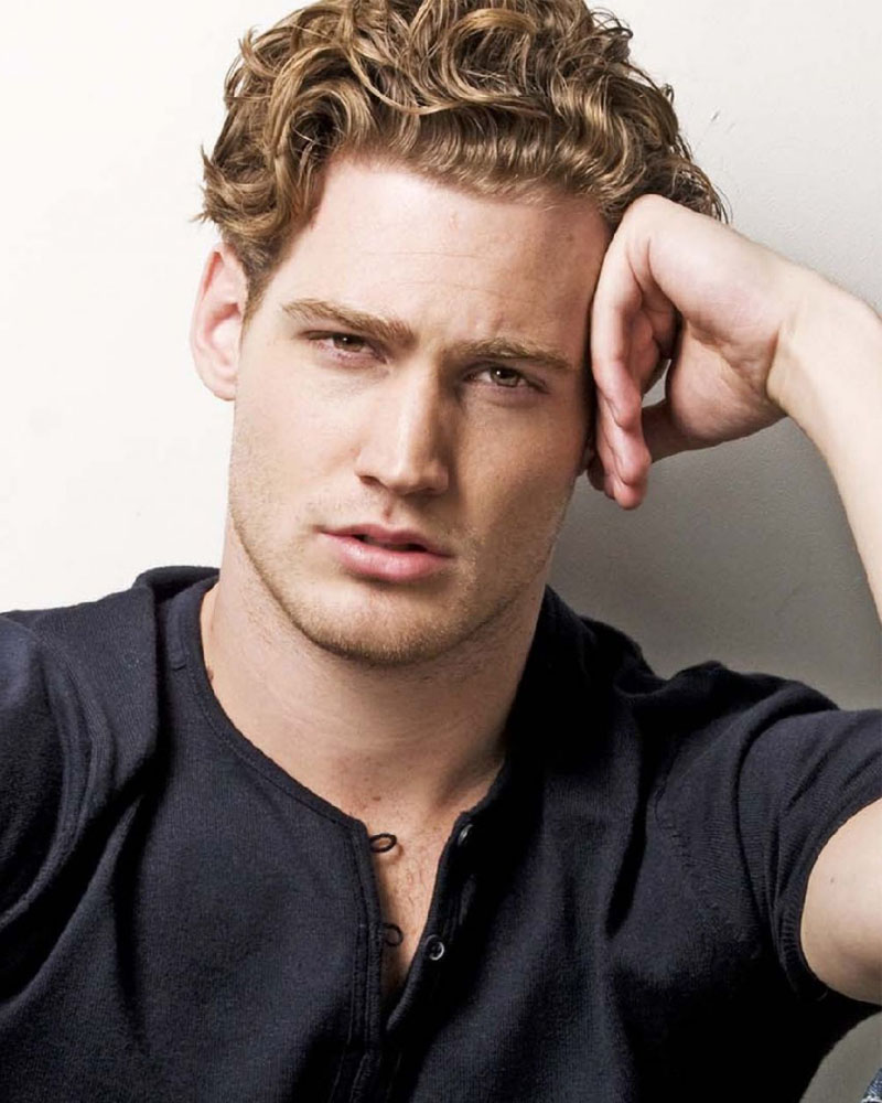 men curly hairstyles the golden curls Luxe Digital