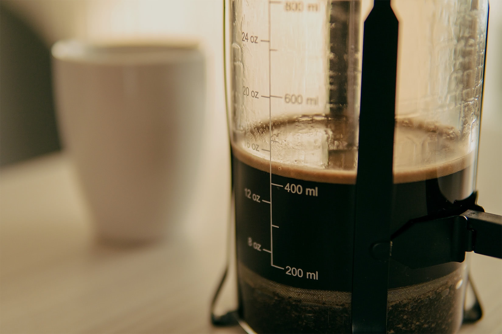 how to use French press easy coffee luxe digital