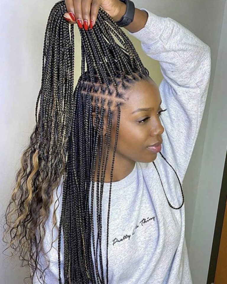 25 Hottest Knotless Braids Style: Illustrated Guide