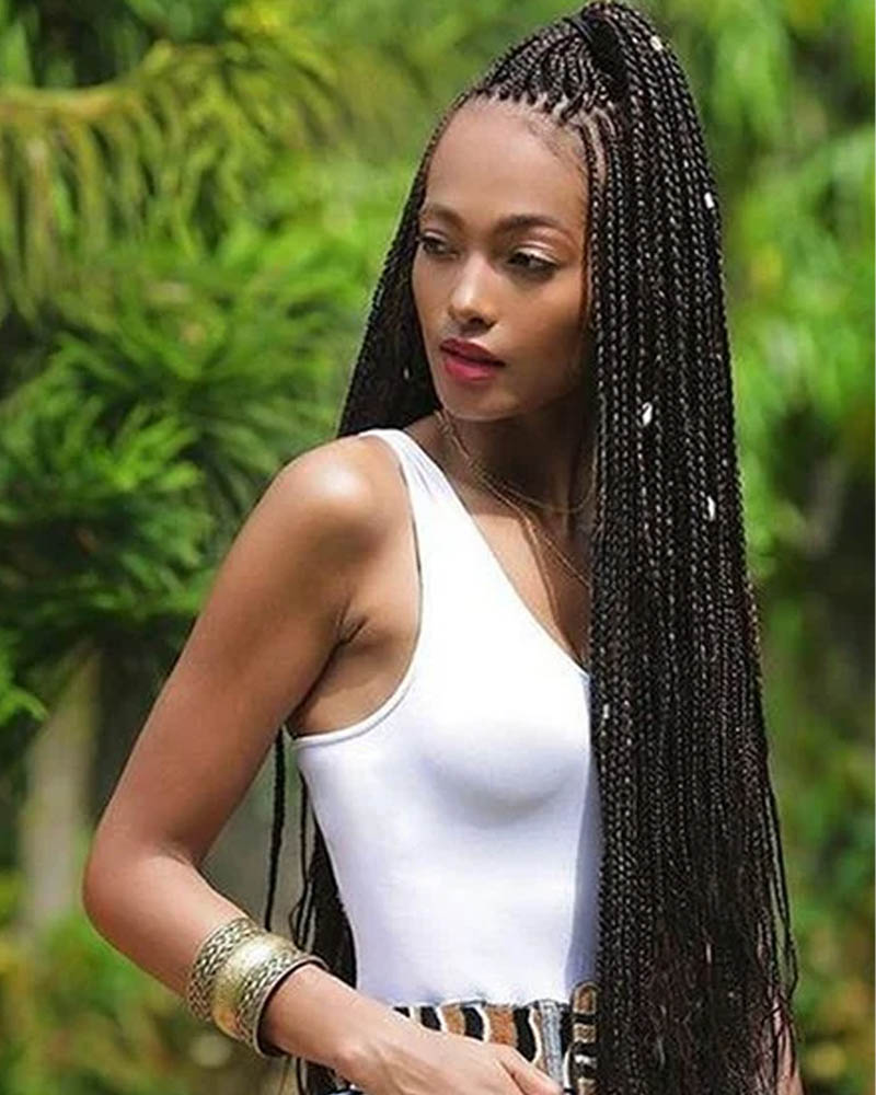 Half up half down Knotless Box Braids 👑👑👑 . . . Braid hair provided by  @luxidarahair . . #knotlessbraids #knotlessboxbraids #box