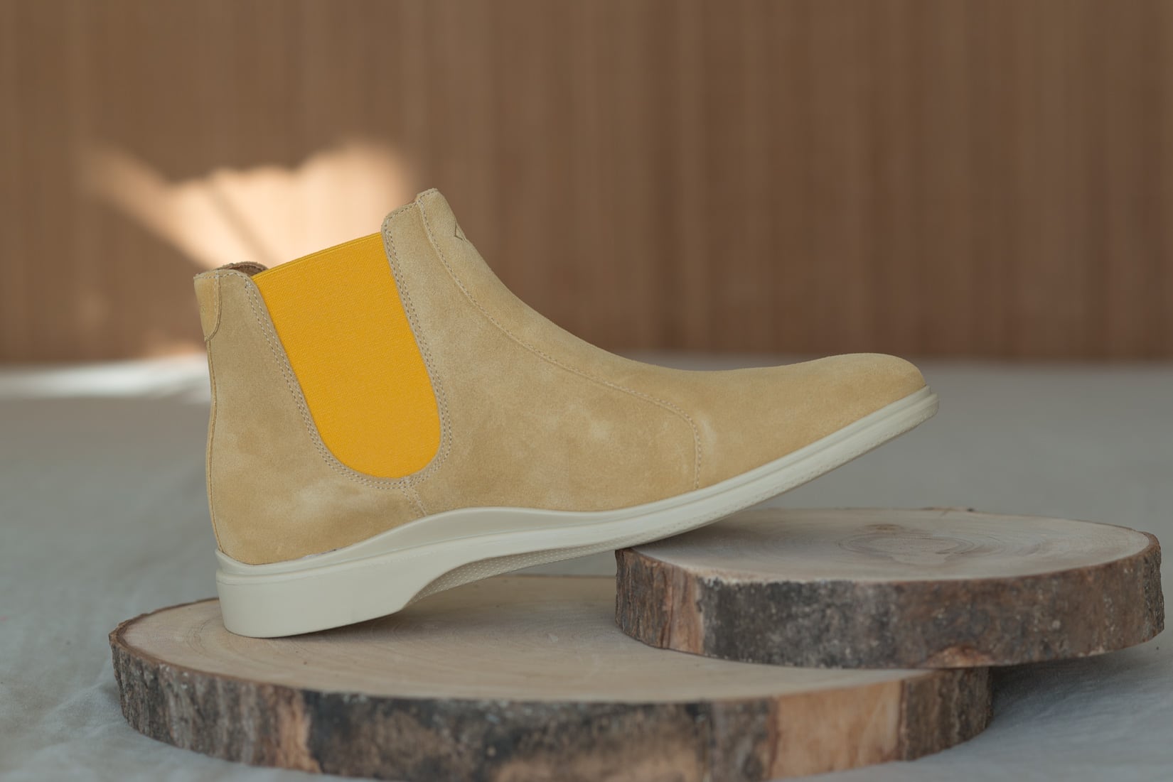 Amberjack Chelsea boots left review - Luxe Digital