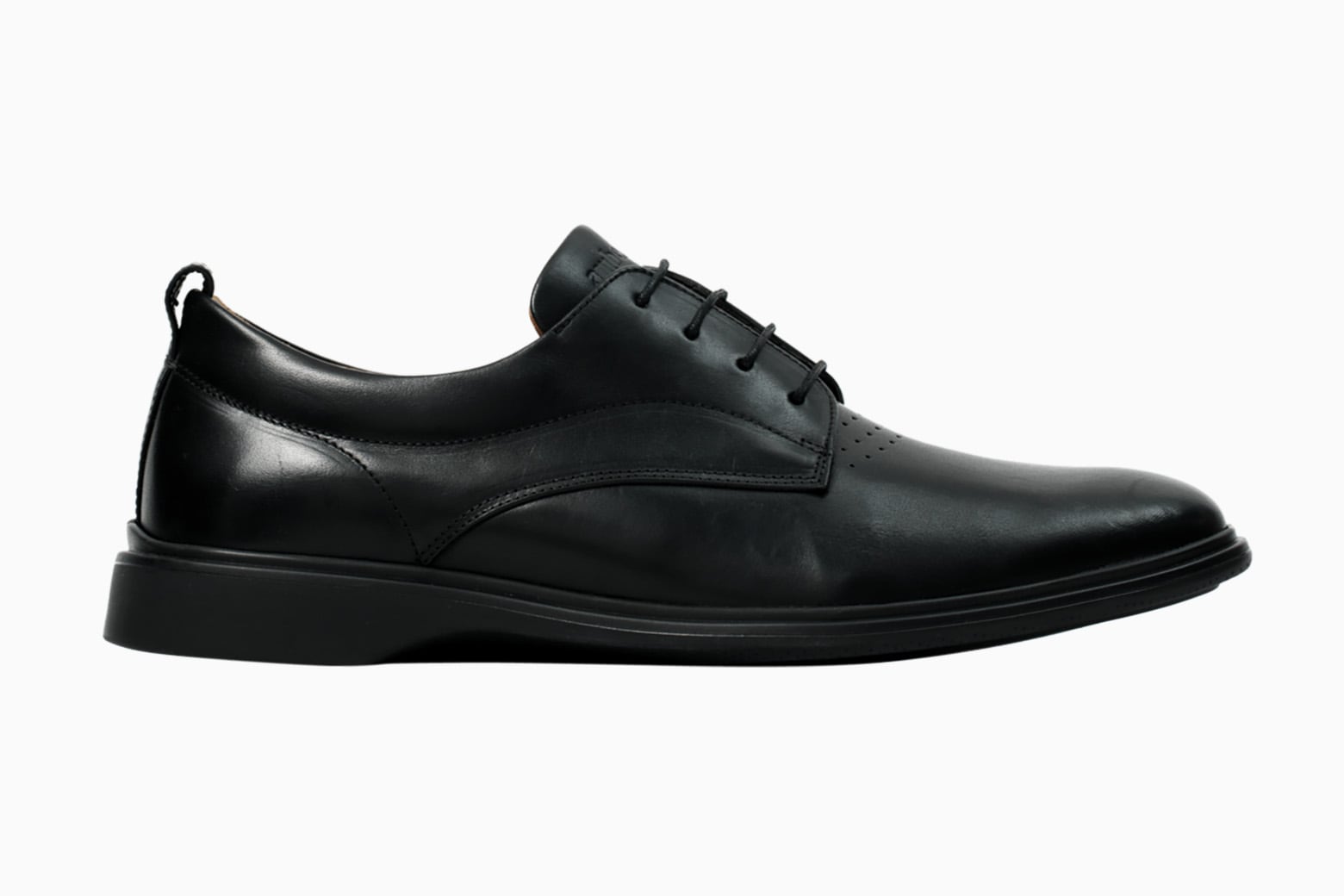 19 Best Men’s Shoes For Standing All Day Comfortably (2022)