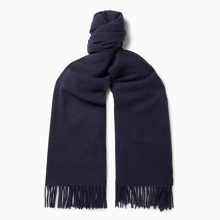 best gift for men luxury wool scarf - Luxe Digital