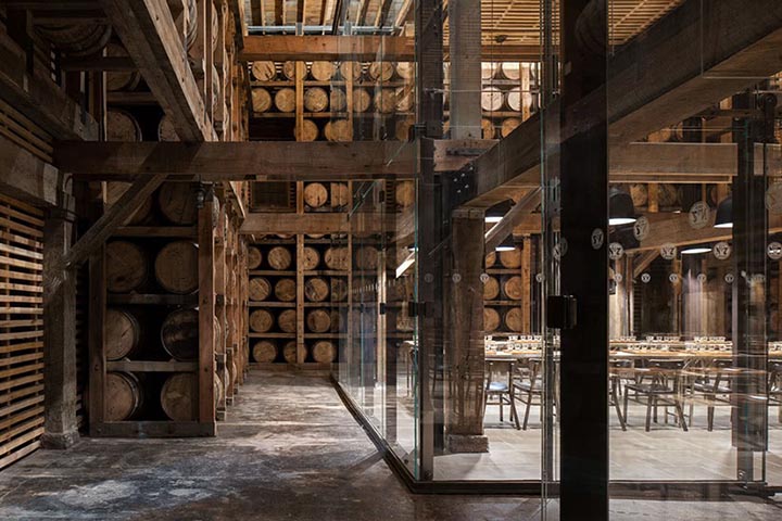 jack daniels bourbon distillery - Luxe Digital