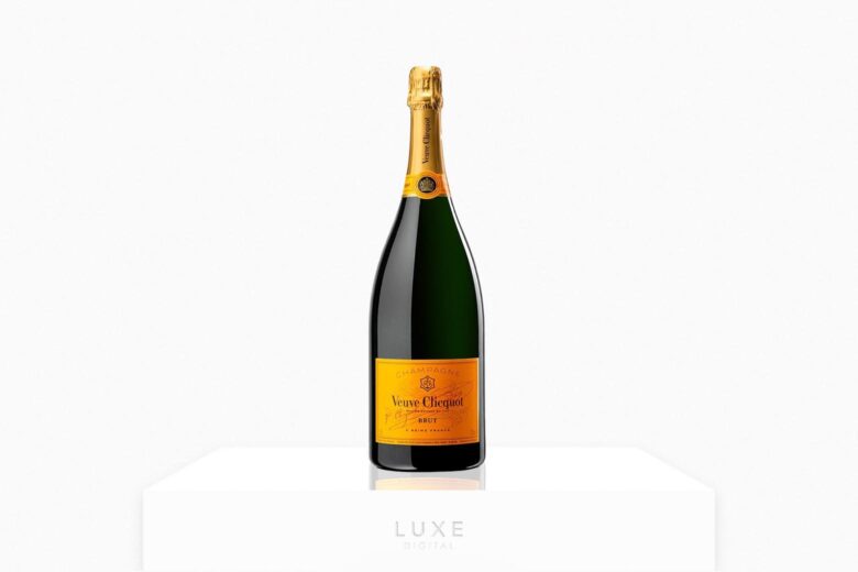 how much is a glass of veuve clicquot