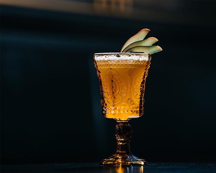 veuve clicquot cocktail liquid gold champagne - Luxe Digital
