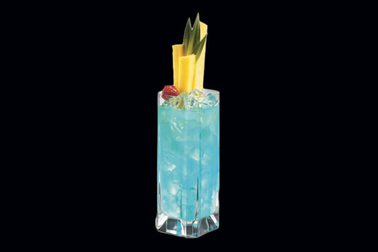 burnetts vodka blue hawaiian cocktail recipe - Luxe Digital