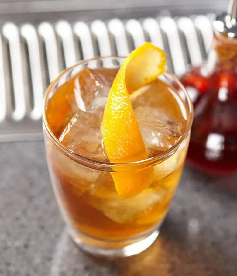 bulleit whiskey sour recipe - Luxe Digital