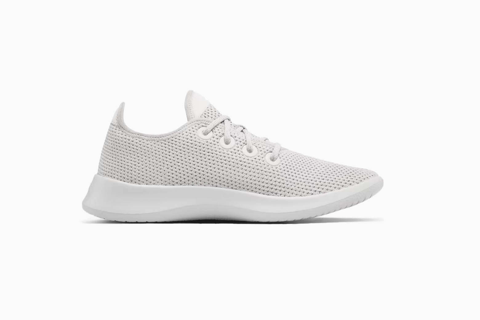 The Best White Sneakers Stylish Women Need (Style Guide)