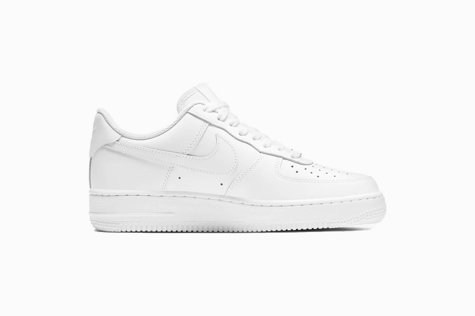 nike air white sneakers women