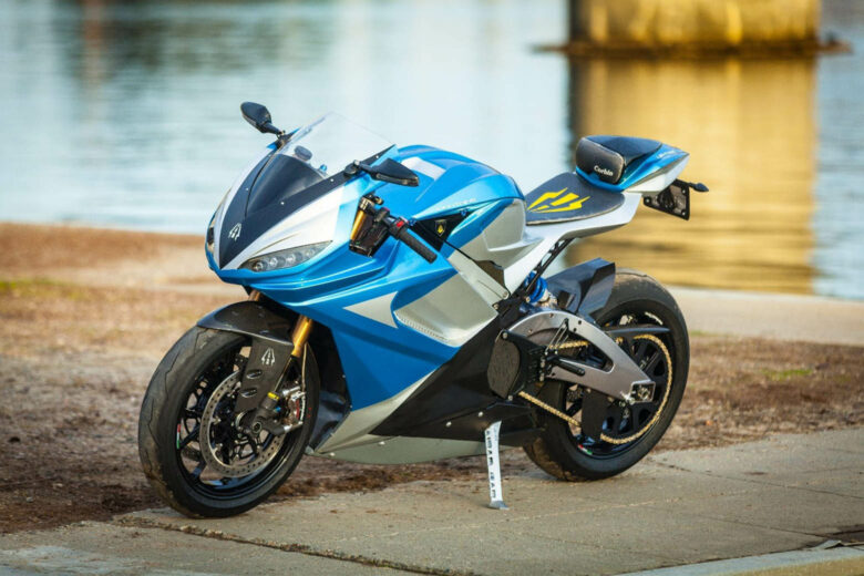 reviews of the fastest motorcycles lightning ls 218 - Luxe Digital