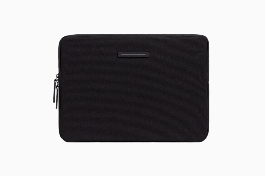 17 Best Laptop Cases And Sleeves (Reviews)