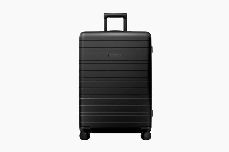 Horizn Studios review h7 checkin luggage - Luxe Digital