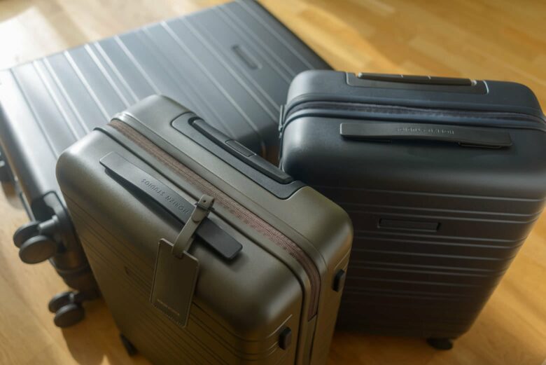 Horizn studios store luggage review