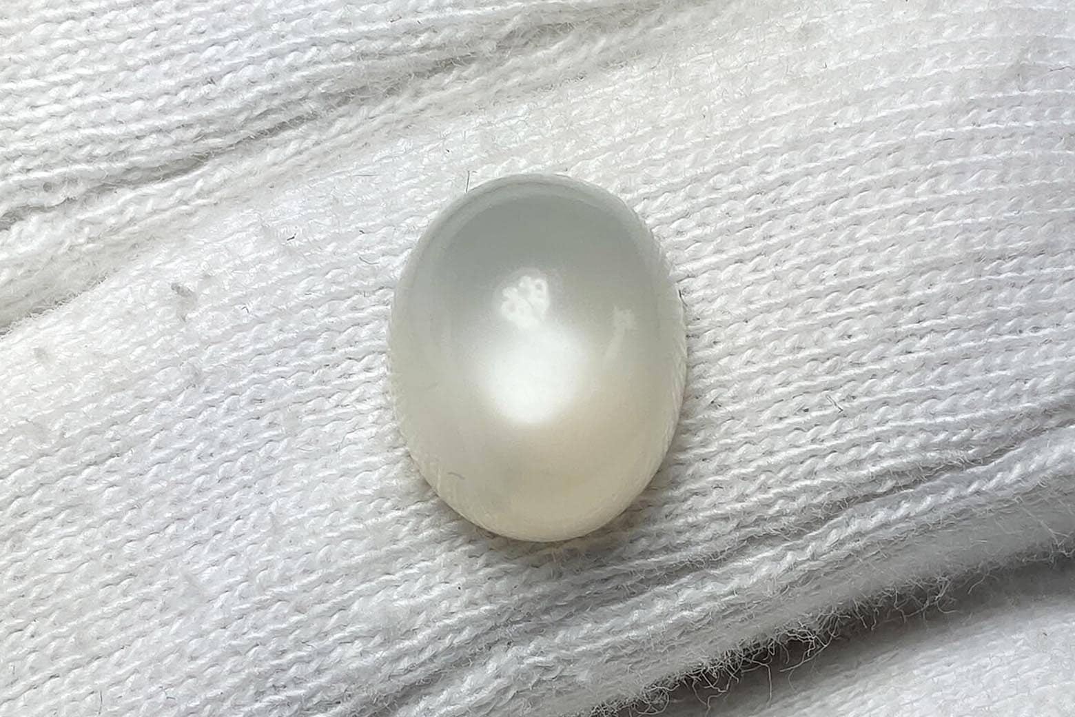 Moonstone Stone Its Meaning, Properties & Value