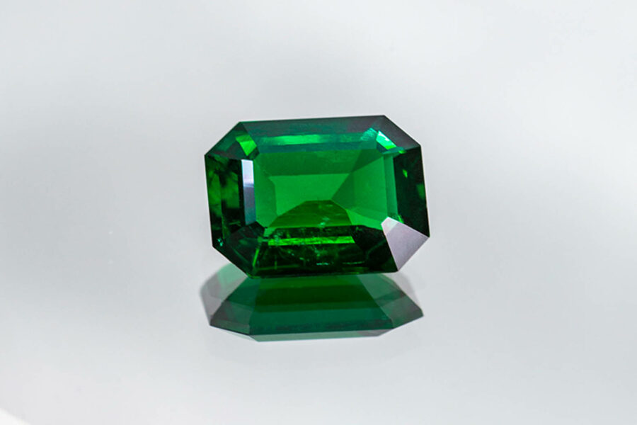 Emerald Stone Its Meaning, Properties & Value
