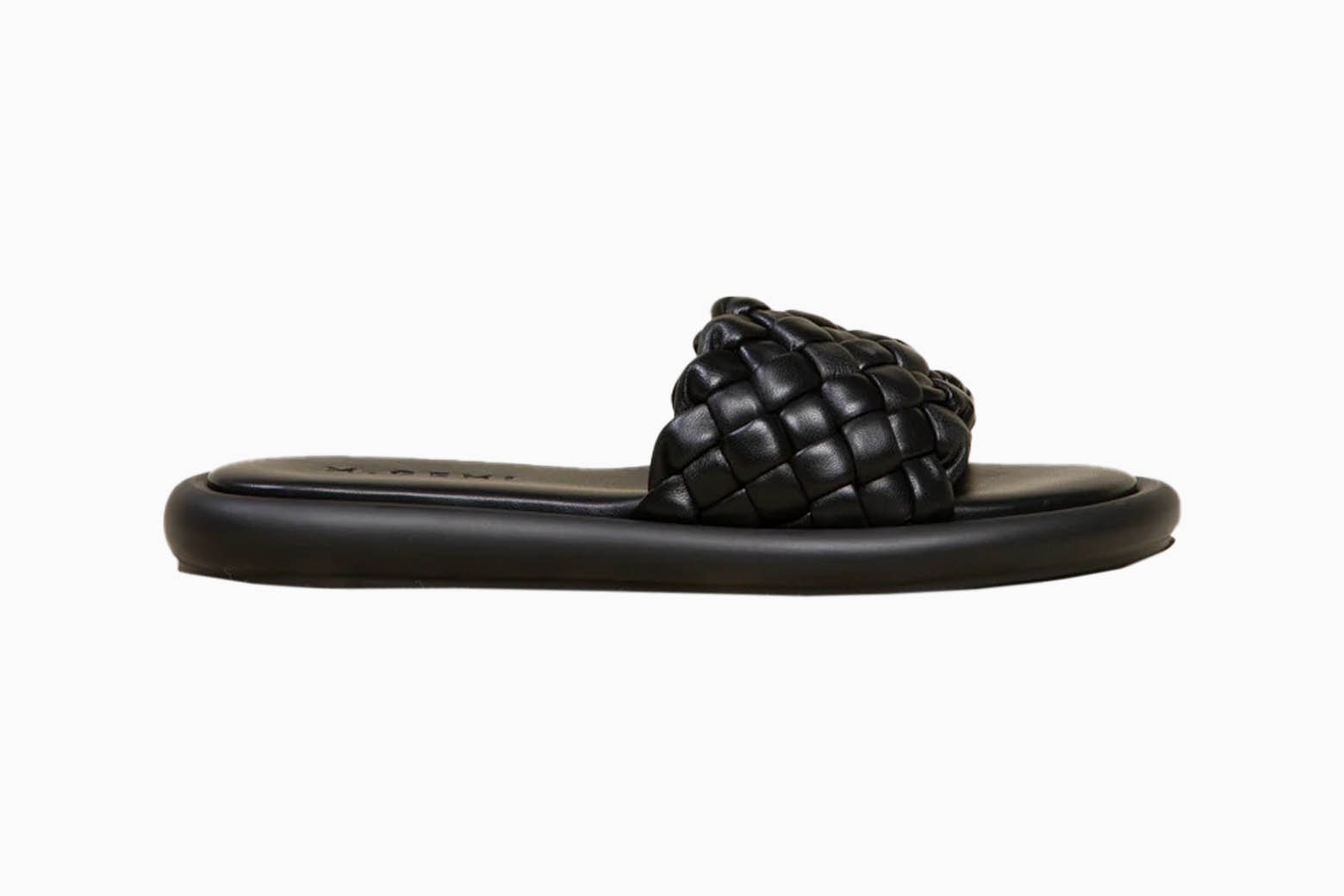 20 Best Slides For Women For Effortless Style (Buying Guide)