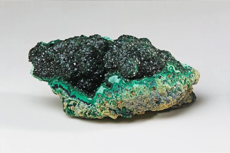 malachite meaning properties value history - Luxe Digital