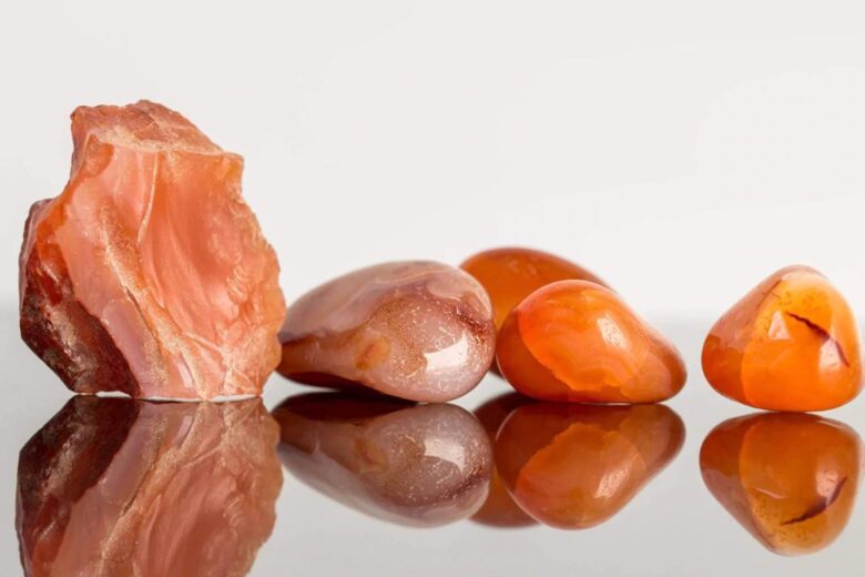 carnelian meaning properties value history - Luxe Digital