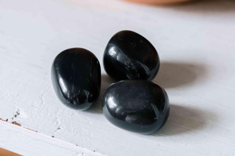 Black Onyx: Meaning, Properties, and Benefits You Should Know