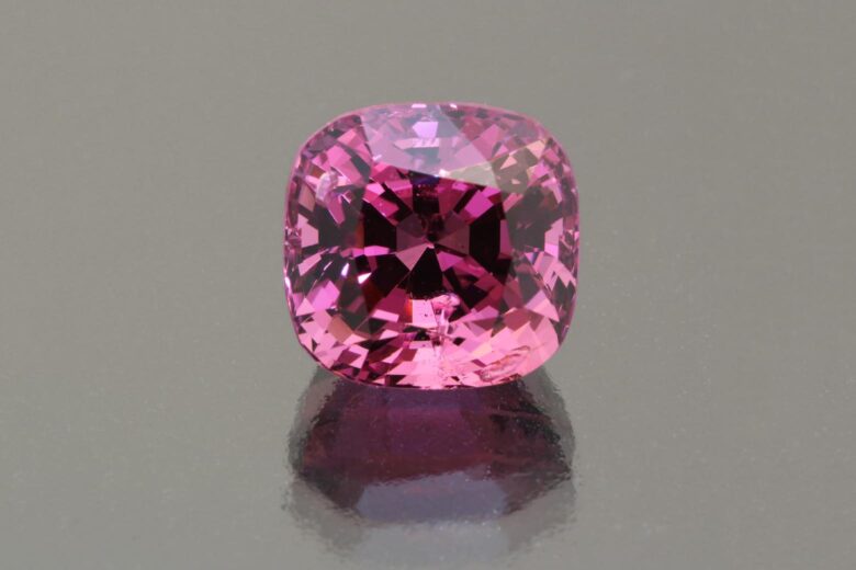 spinel stone meaning properties value definition - Luxe Digital