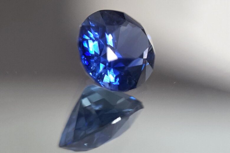 benitoite meaning properties value definition - Luxe Digital