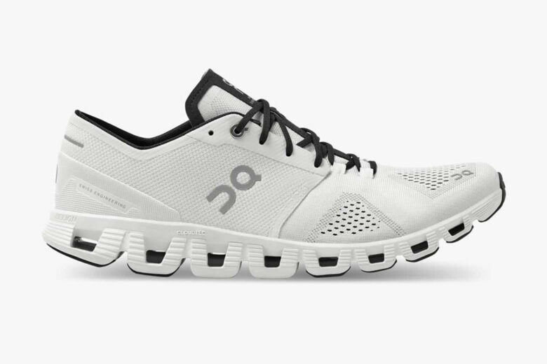 On Running sneakers review cloud x - Luxe Digital