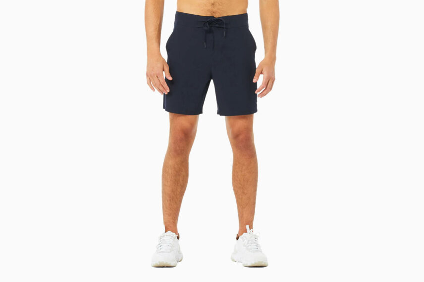 The 27 Best Swim Trunks For Men To Make A Splash (Style Guide)