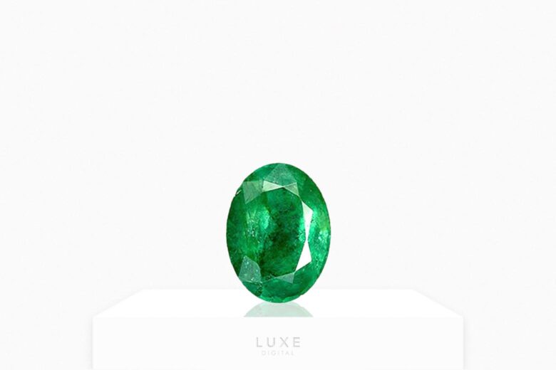 green gemstones emerald review - Luxe Digital